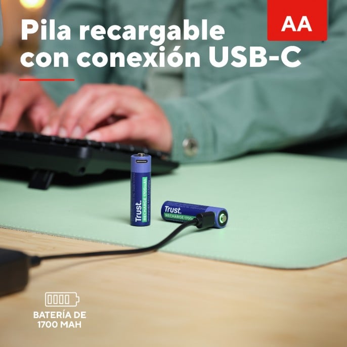 pilas_aa_recargables_usb_c_trust_con_luz_led_2_pack - Imagen 4