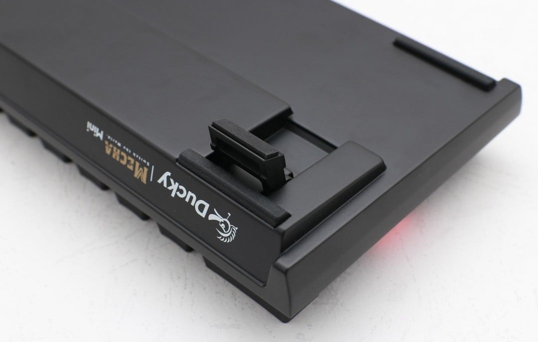teclado_gamer_ducky_mecha_mini_v2_rgb_kailh_box_red_pbt_double_shot - Imagen 4