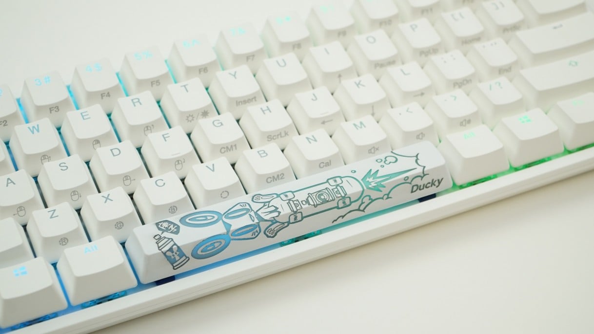 teclado_gamer_ducky_one_2_mini_pure_white_rgb_version_gaming_cherry_mx_red_double_shot_pbt_mecanico - Imagen 5