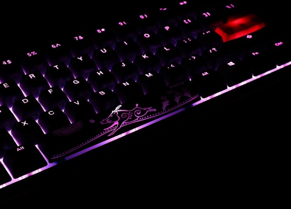 teclado_gamer_ducky_one_2_mini_rgb_kailh_box_brown_swicht_double_shot_pbt_mecanico - Imagen 6