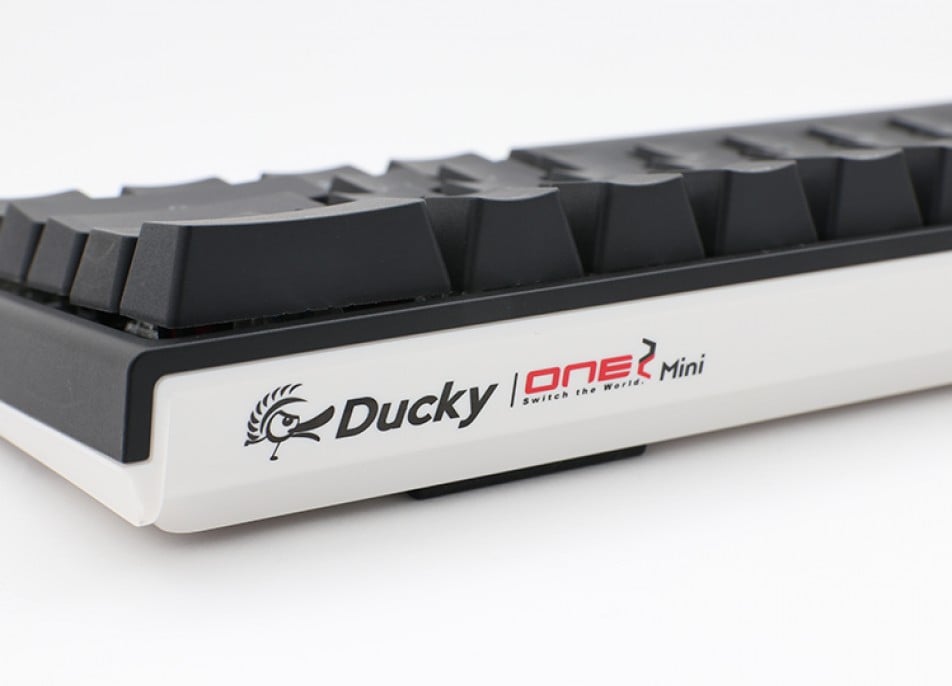 teclado_gamer_ducky_one_2_mini_rgb_kailh_box_red_swicht_double_shot_pbt_mecanico - Imagen 3