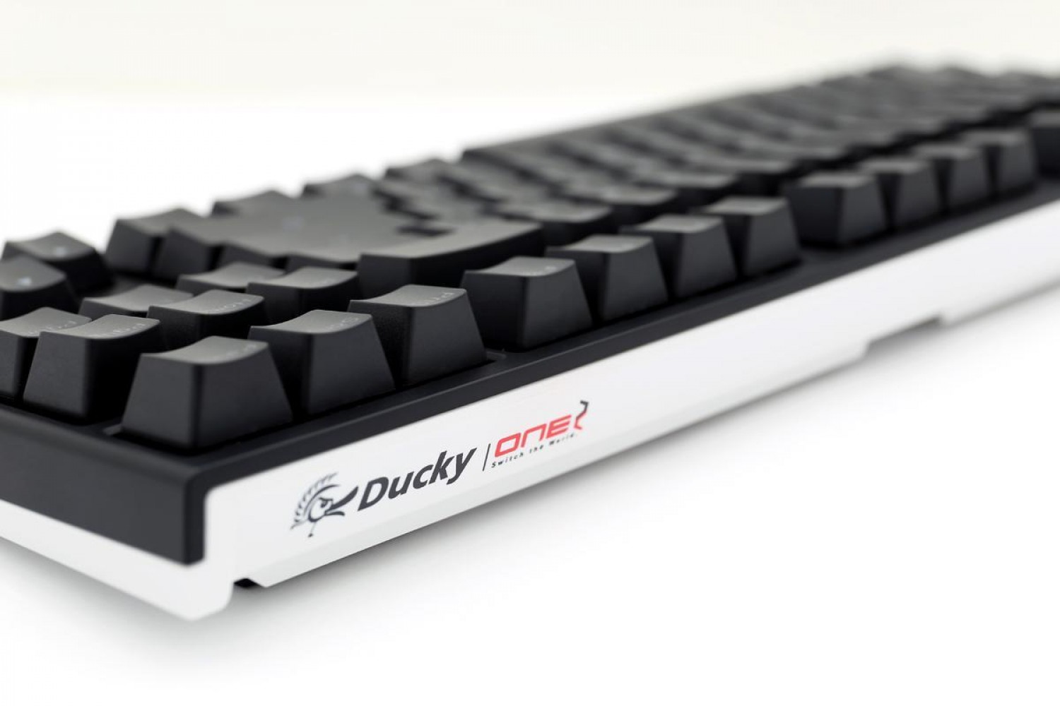 teclado_gamer_ducky_one_2_rgb_tkl_kailh_box_red_switch_double_shot_pbt_mecanico - Imagen completa 5