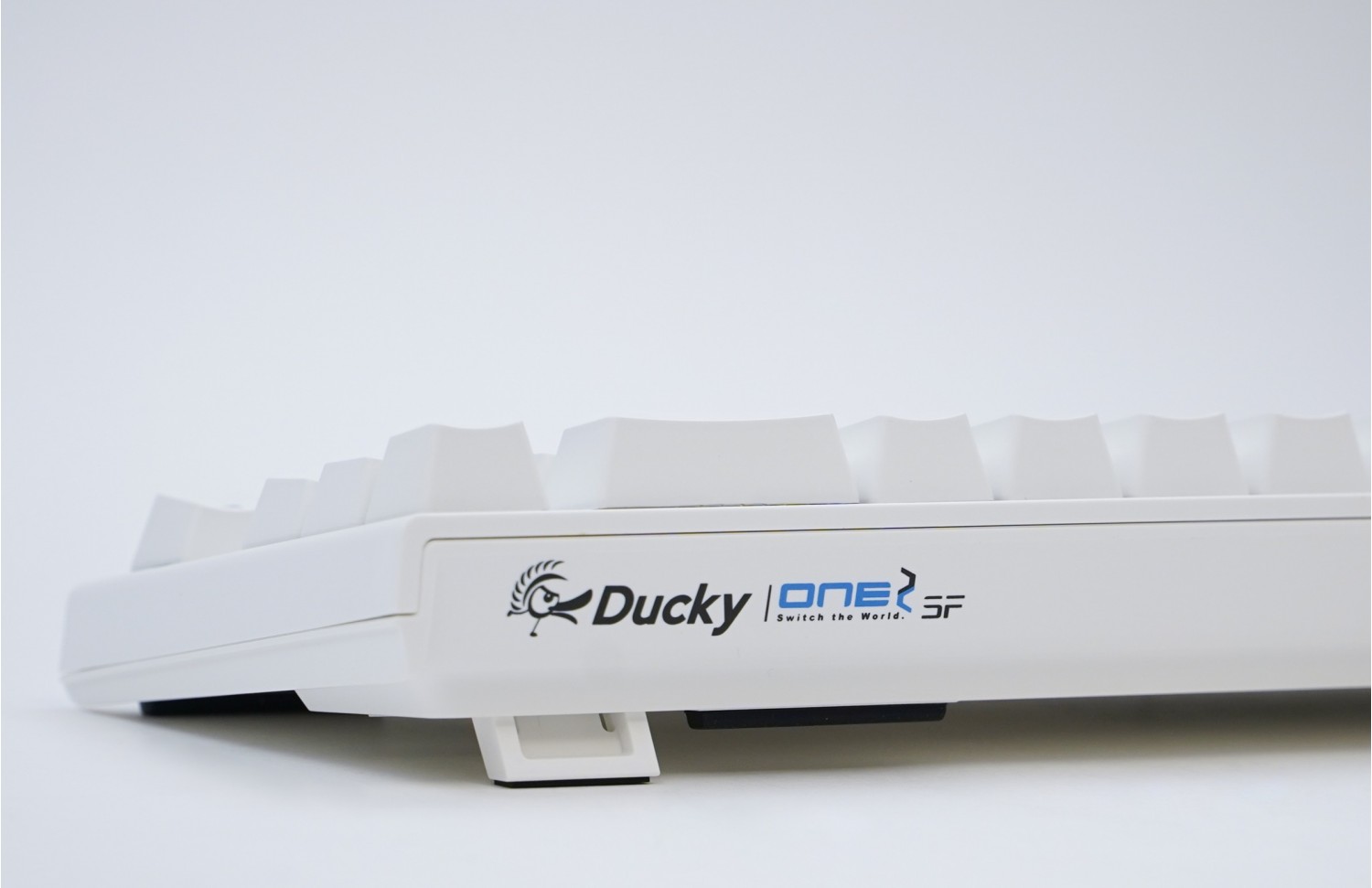 teclado_gamer_ducky_one_2_sf_rgb_white_cherry_mx_blue_double_shot_pbt_mecanico - Imagen completa 12